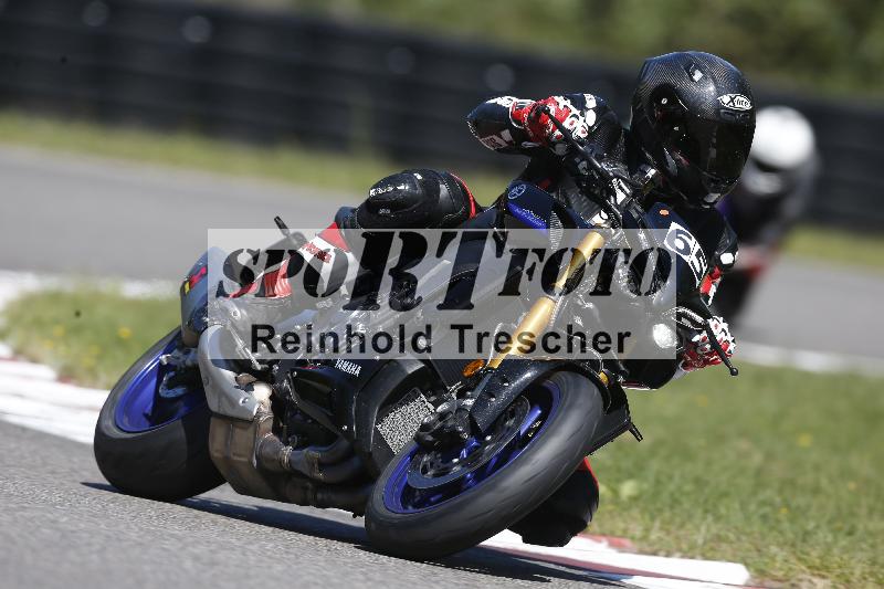 Archiv-2025/48 25.08.2025 Cornu Master School ADR/rot-rouge/65